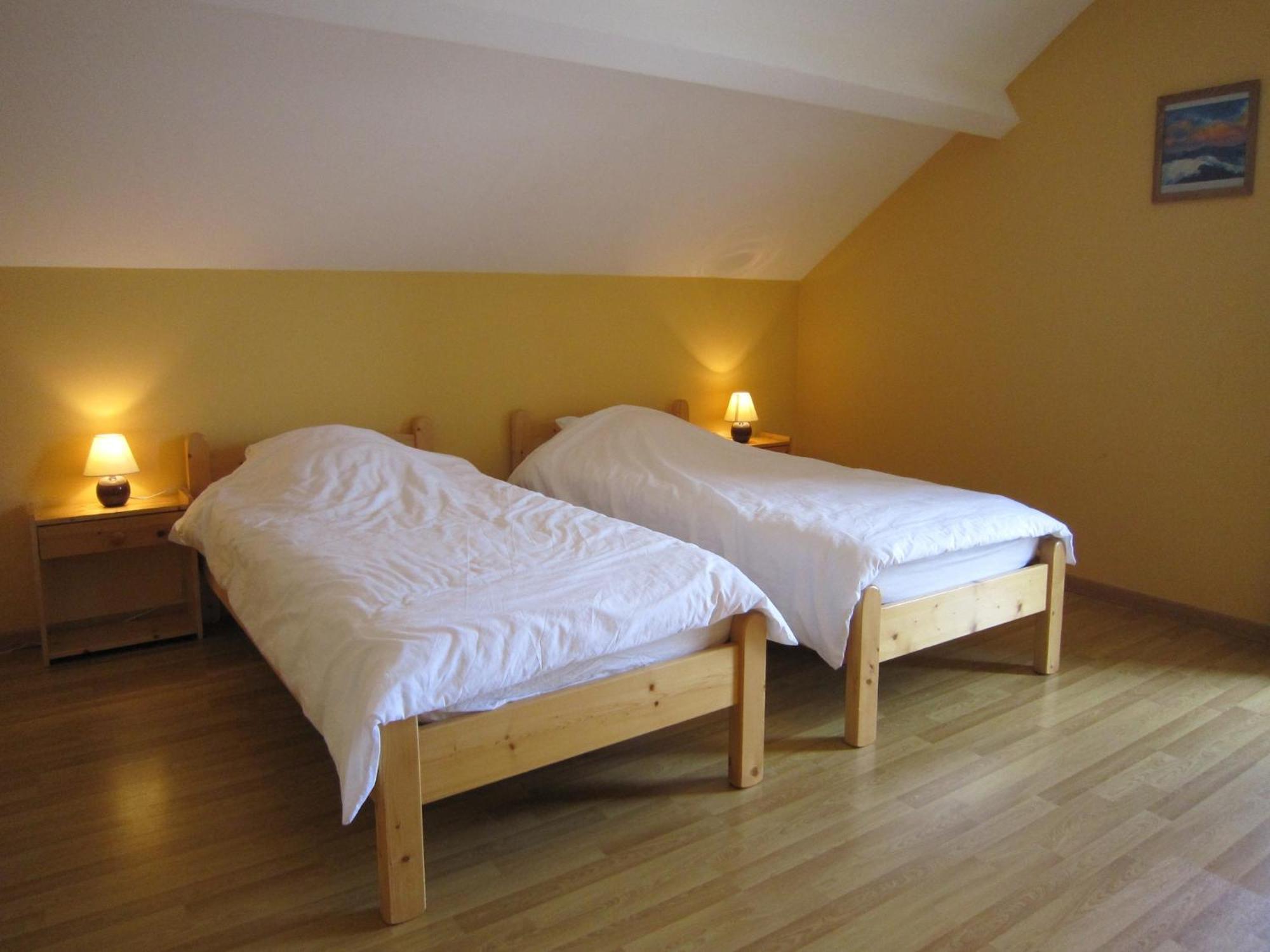 Contemporary Holiday Home In Houffalize With Private Garden エクステリア 写真