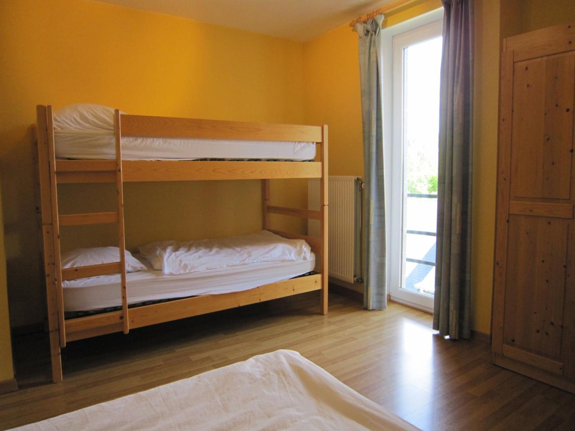 Contemporary Holiday Home In Houffalize With Private Garden エクステリア 写真