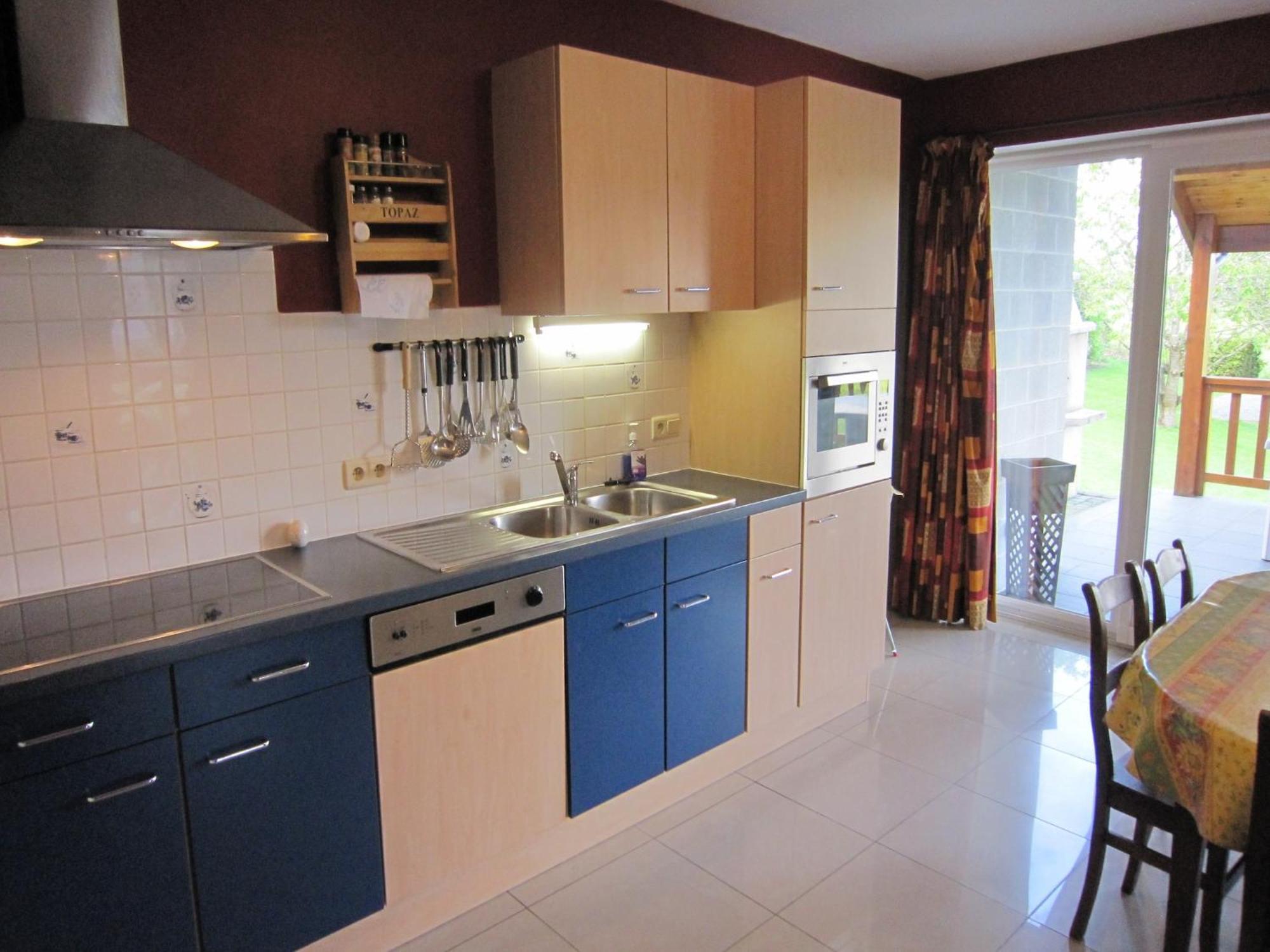 Contemporary Holiday Home In Houffalize With Private Garden エクステリア 写真